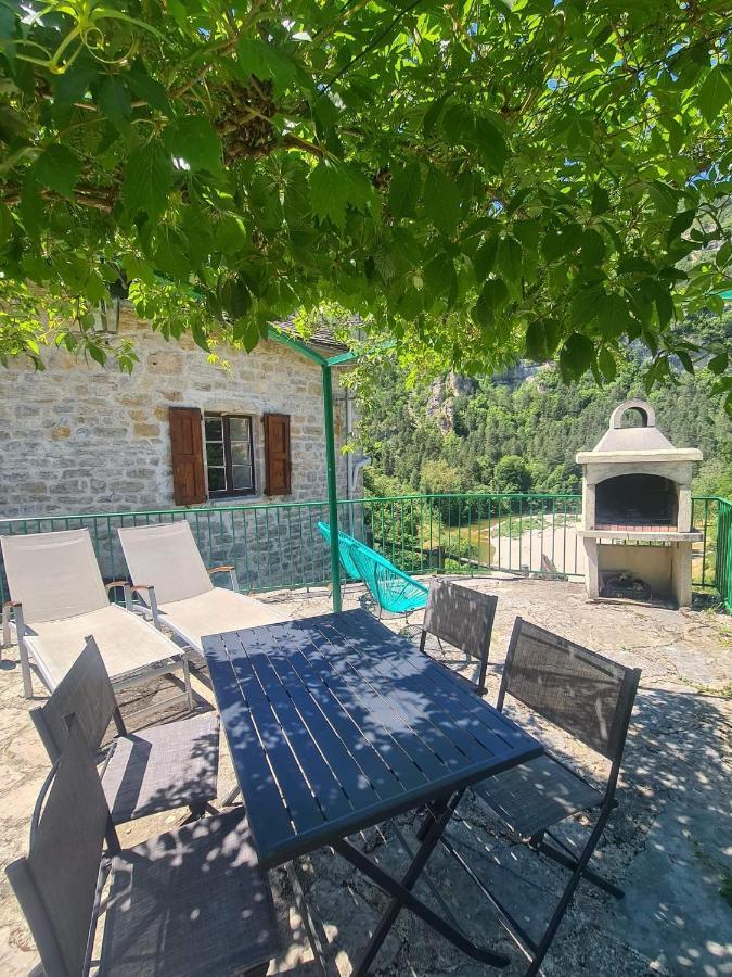Gite La Maison De Jules Sainte-Enimie Bagian luar foto