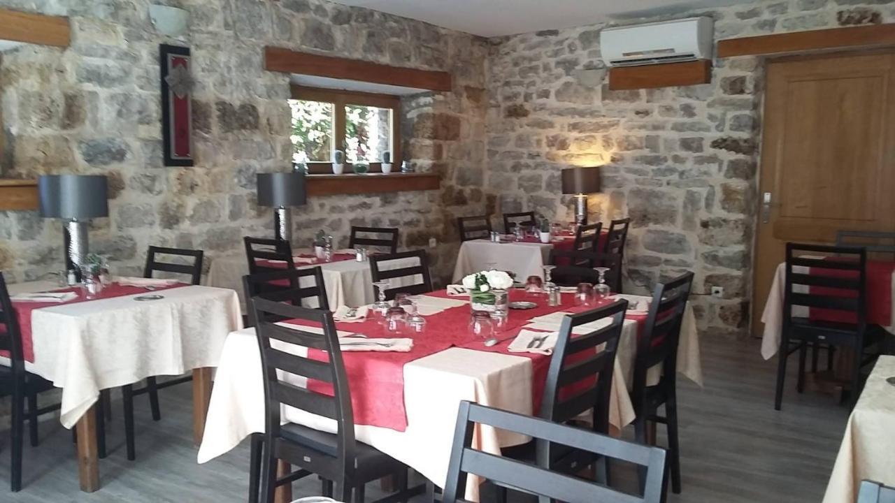 Gite La Maison De Jules Sainte-Enimie Bagian luar foto
